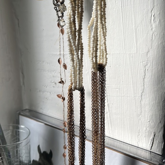 Banana Republic beaded necklace. Excellent condition. Approx. 18 inches - Picture 4 of 11